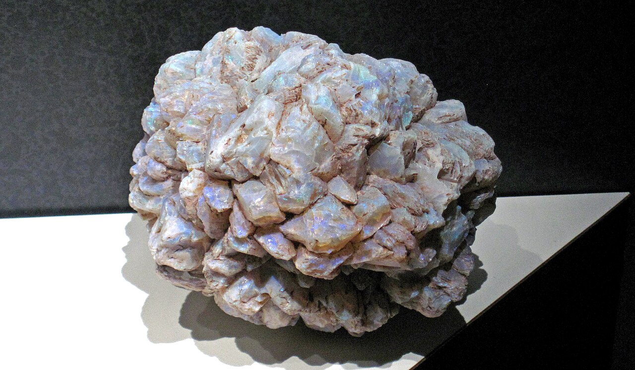Black Opal 2.30 ct — Lightning Ridge (Australia)