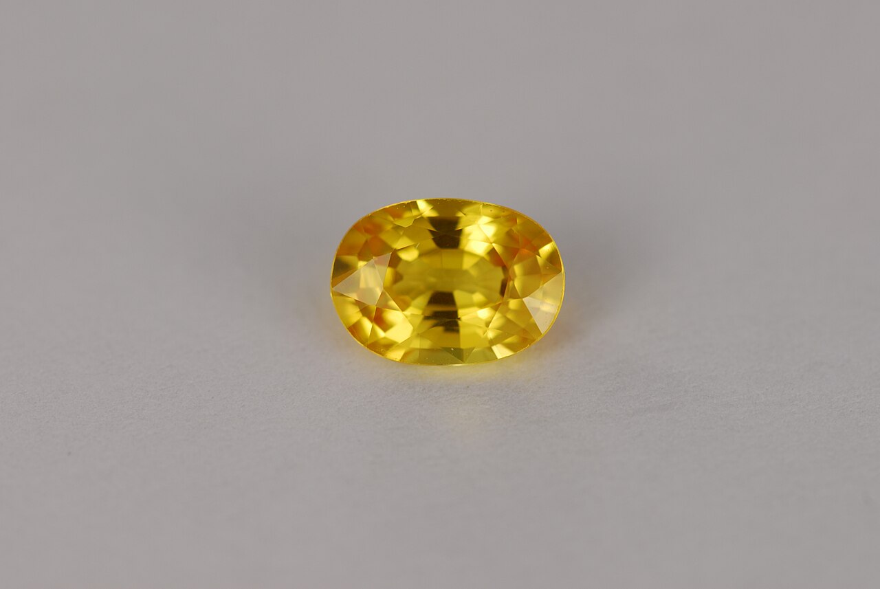 Kashmir-Type Blue Sapphire 2.08 ct Cushion